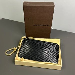 AUTHENTIC: Louis Vuitton Epi Pochette Coun Purse
